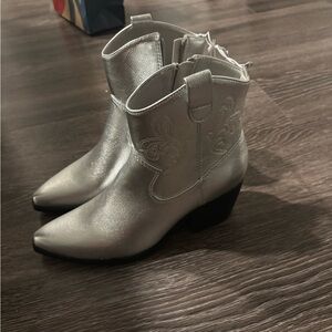 Silver cowgirl boots